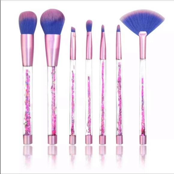 Glitter filled makeup brush set - Picture 2 of 6
